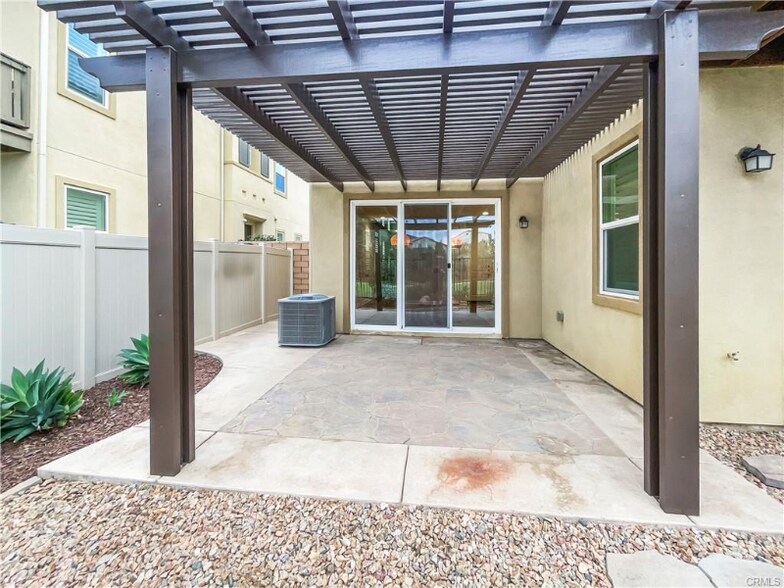 Building Photo - 38352 Windingwalk Dr