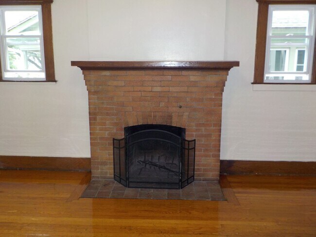 Building Photo - 969 Lancaster Ave