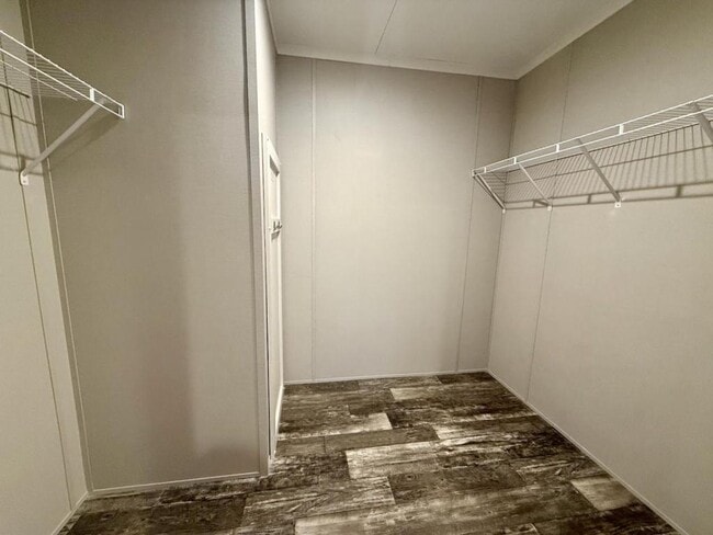 Building Photo - 1808 Sheila Dr