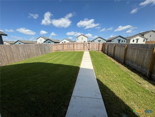 Building Photo - 317 Trinity River Holw