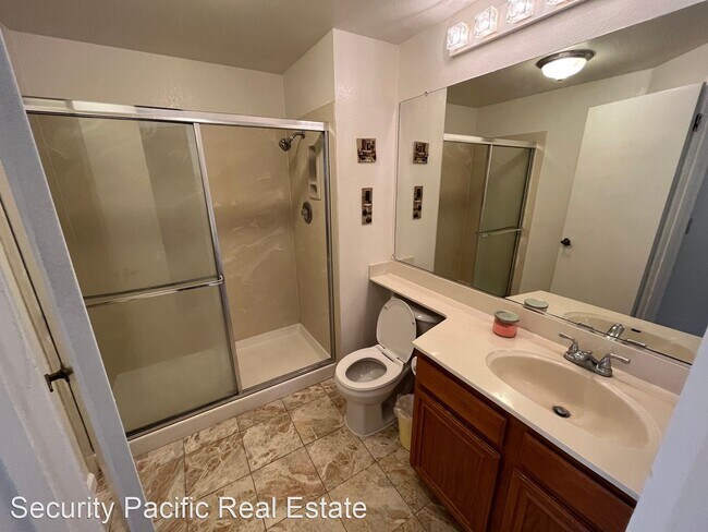 Building Photo - 4 br, 3 bath House - 142 Grenadine Way
