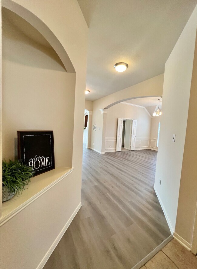 Building Photo - 128 Emerald Loch Ln