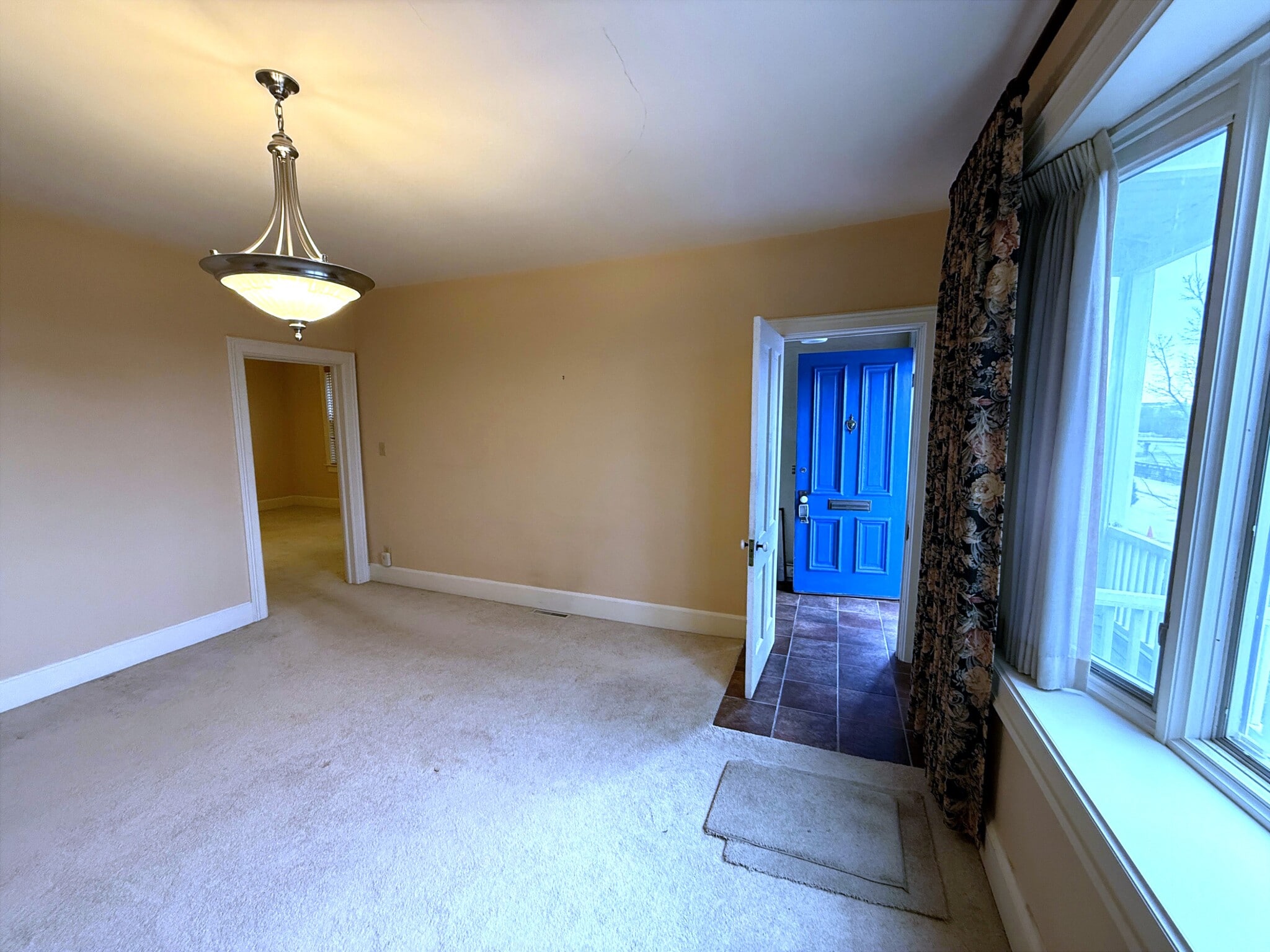 Building Photo - 528 E Glover Ave