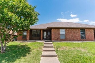 Building Photo - 1638 Brown Trail