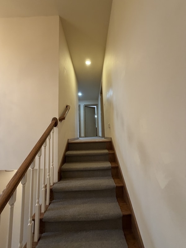 Building Photo - 700 Sunrise Dr