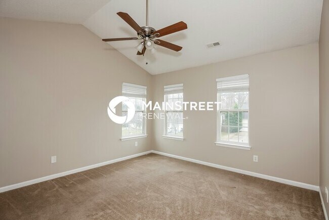 Building Photo - 3 Bedroom Pet-Friendly Home in Charlotte, ...