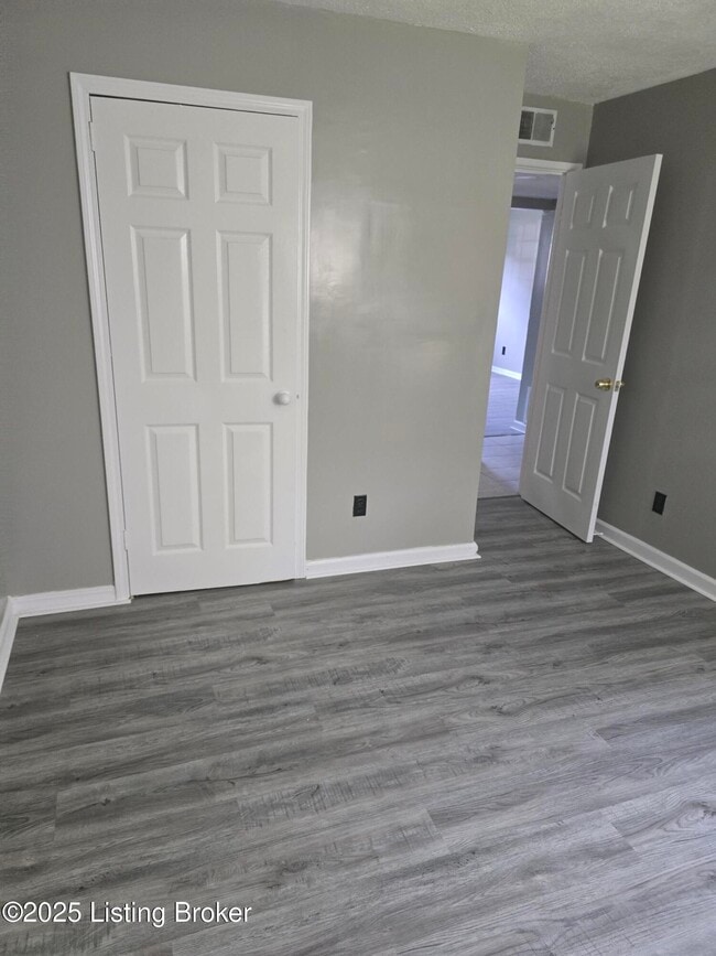 Building Photo - 3421 Shanks Ln
