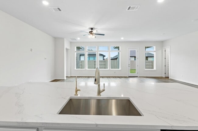 Building Photo - 150 Samuel Blair Pass