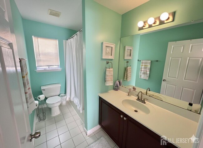 Building Photo - 4 Cobblers Cir