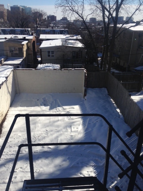 Parking - 810 N Harrison St