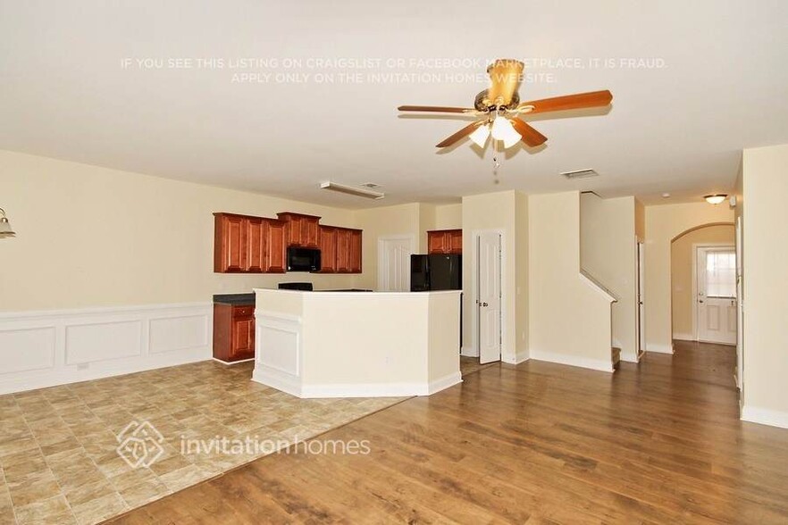 Building Photo - 5342 Catrina Way