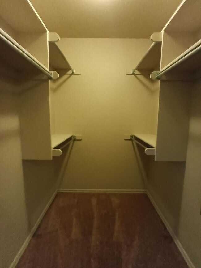 Building Photo - 2432 NW 197th St