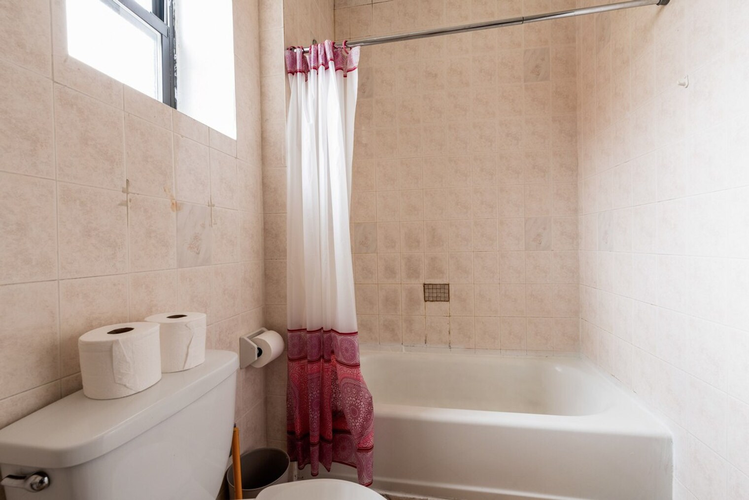 Building Photo - 2257 1st Ave