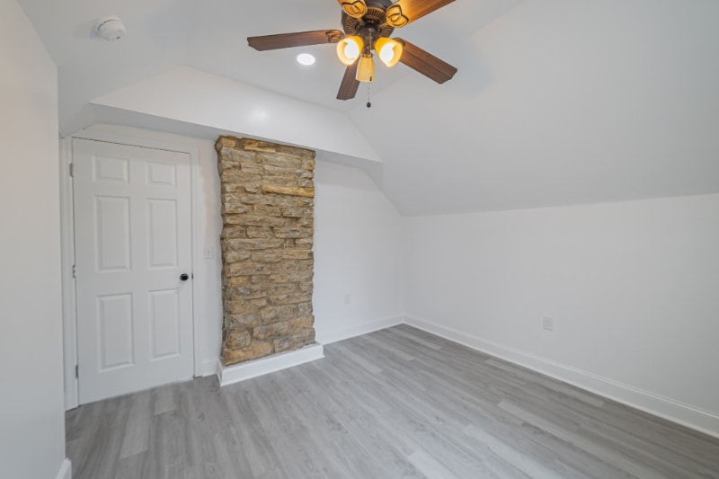 Building Photo - 825 Market St