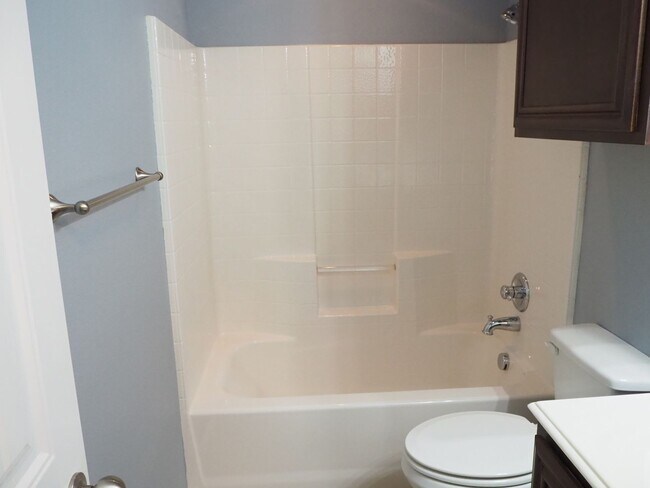 Building Photo - 3 Bed 2 Bath in Denton
