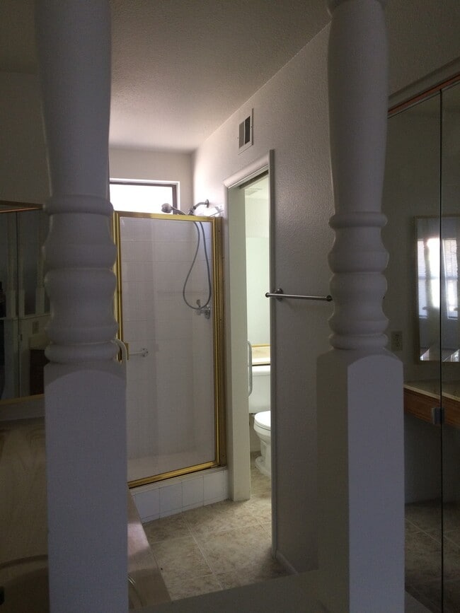 Building Photo - Beautiful 55+ Ahwatukee neighborhood spaci...