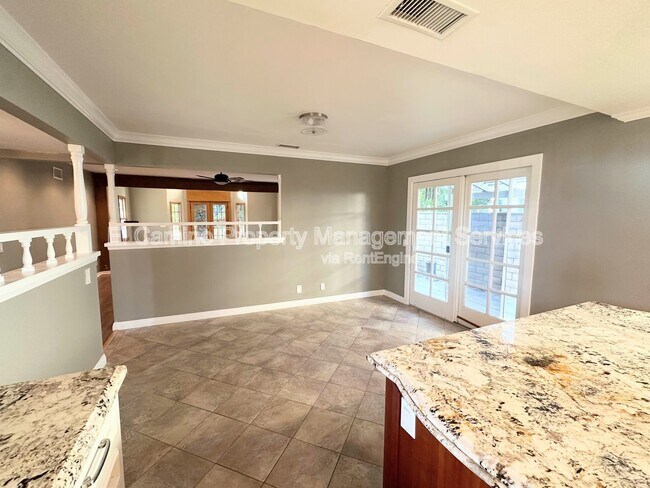 Building Photo - 750 Vinemead Dr