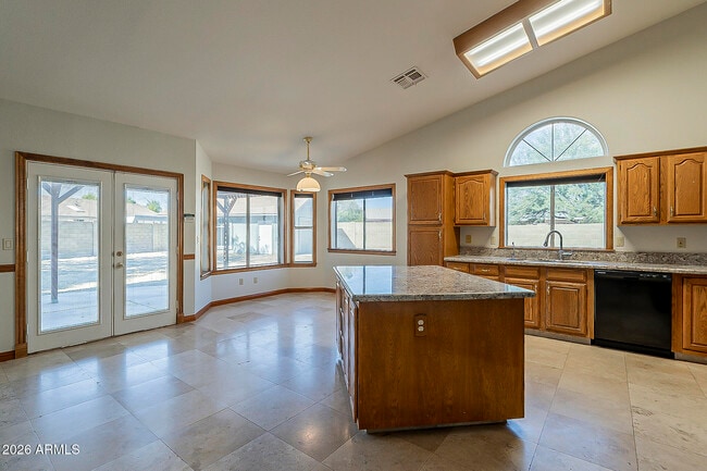 Building Photo - 8844 W Cavalier Dr