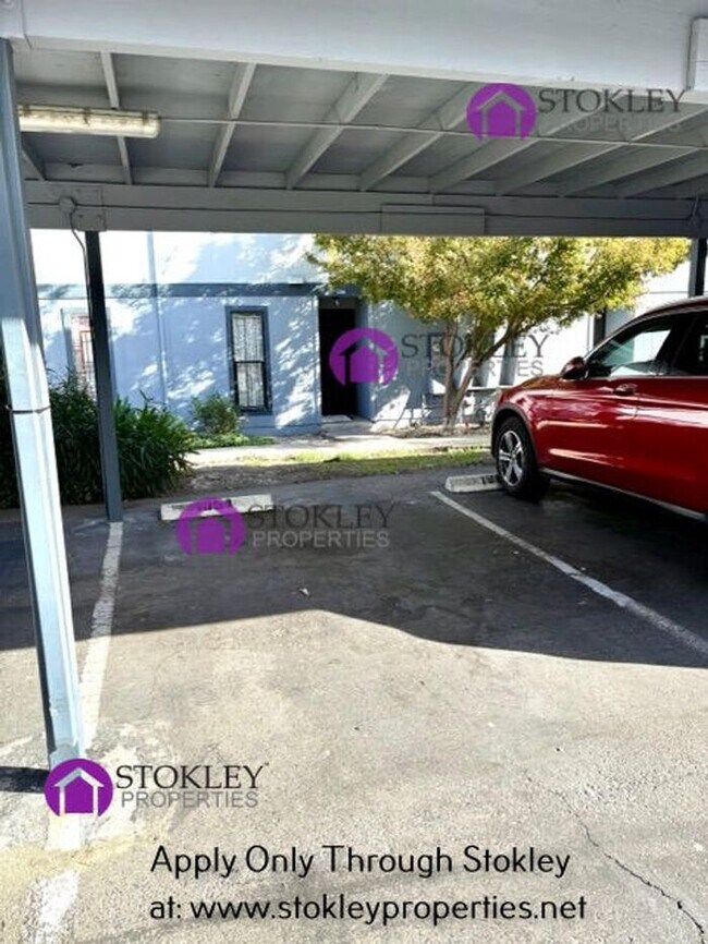 Building Photo - 1354 Tree Garden Pl