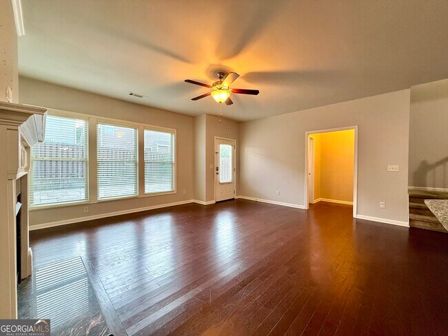Building Photo - 5115 Breezewood Cir