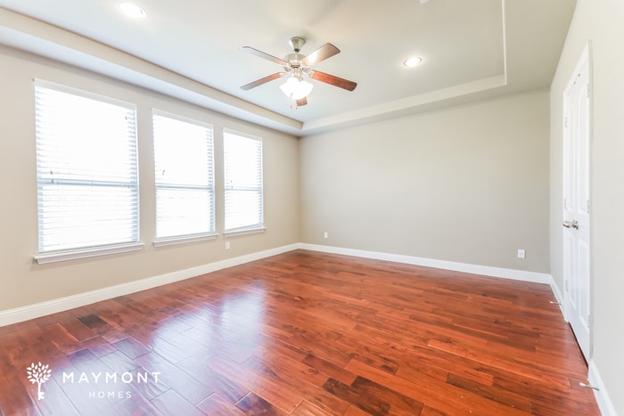 Building Photo - 604 Kinghaven Dr
