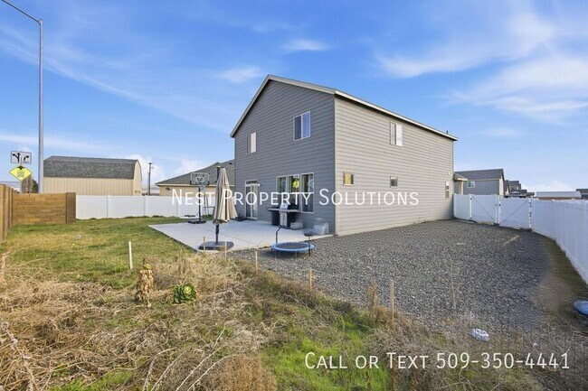 Building Photo - 1111 Hilltop Ave NE