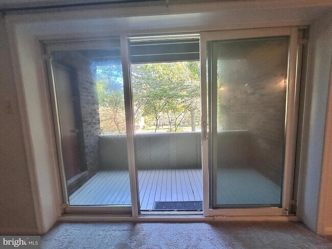 Building Photo - 1705 Mountainview Dr