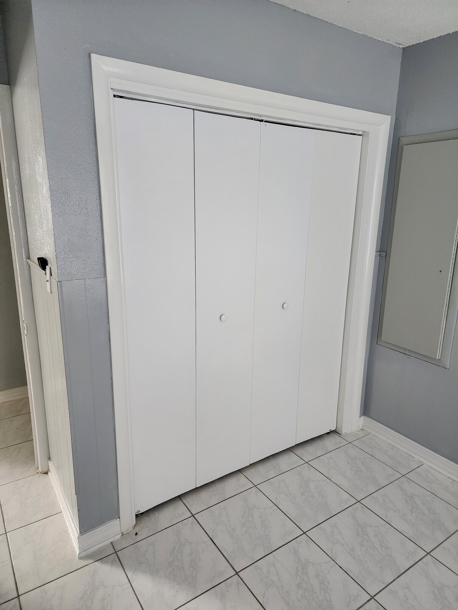 Building Photo - 304 Staunton St