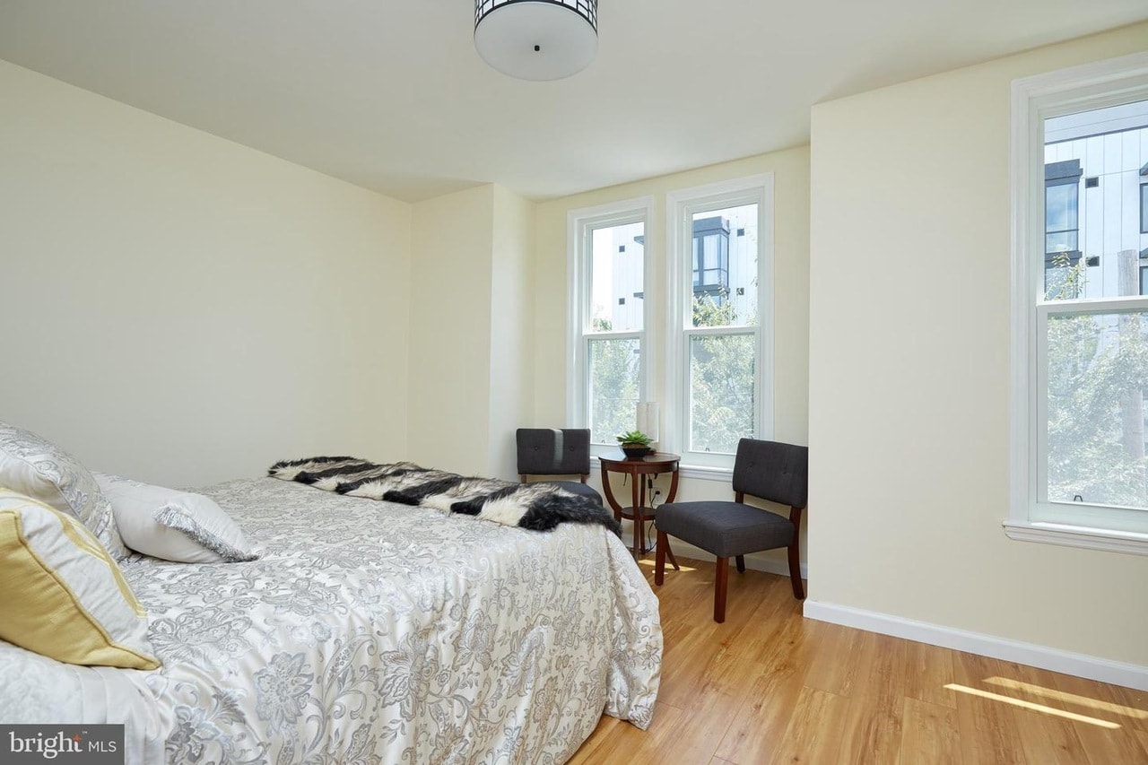 bedroom 2 - 1102 Trinidad Ave NE