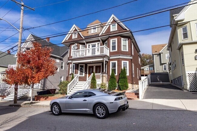 Building Photo - 40 Gledhill Ave