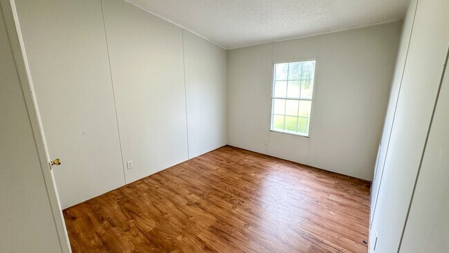 Building Photo - 11758 E Old Oak Trail