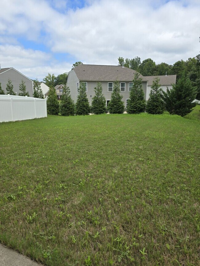 Building Photo - Located in Lanier Village aka Brawley Farm...