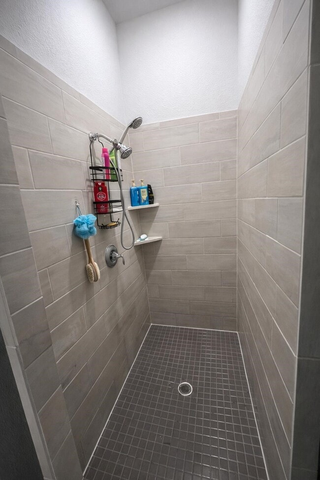 Building Photo - 4334 Redford Valley Rd