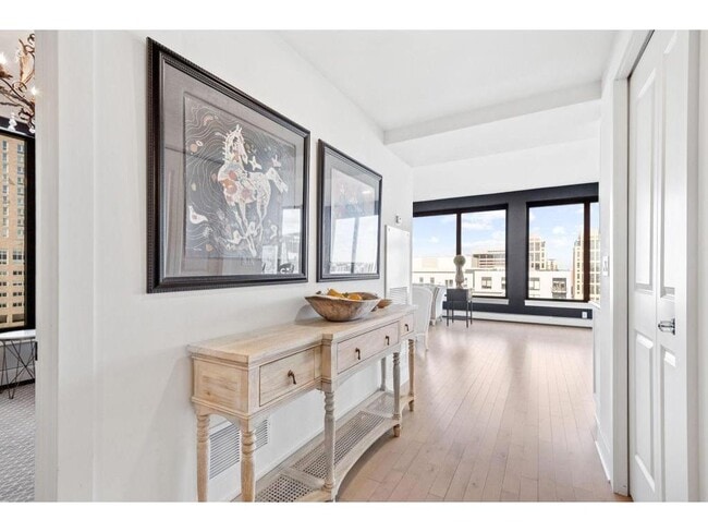 Building Photo - 740 Portland Ave