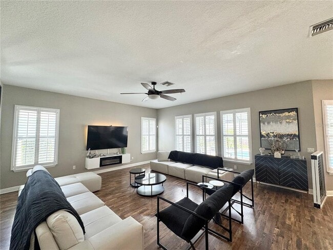 Building Photo - 212 Montara Drive