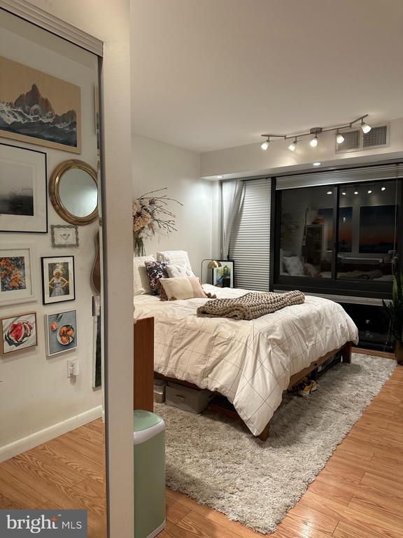 Building Photo - 1530 Key Blvd