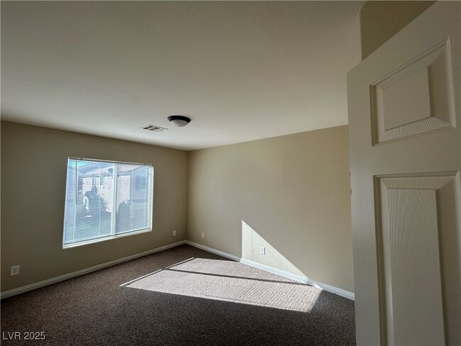 Building Photo - 8668 Tom Noon Ave