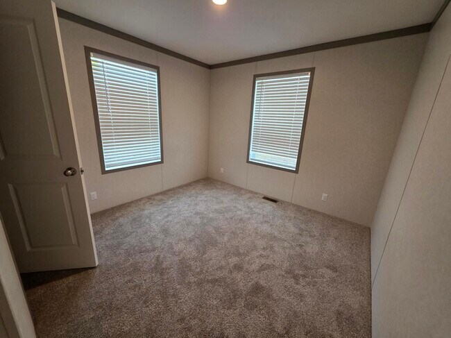 Building Photo - 175 N Michigan Ave