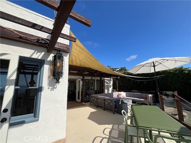 Building Photo - 845 Temple Hills Dr