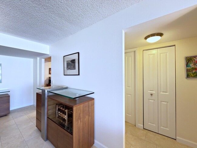 Building Photo - 3546 S Ocean Blvd