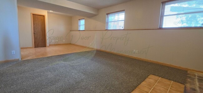 Building Photo - 13944 S Raintree Dr