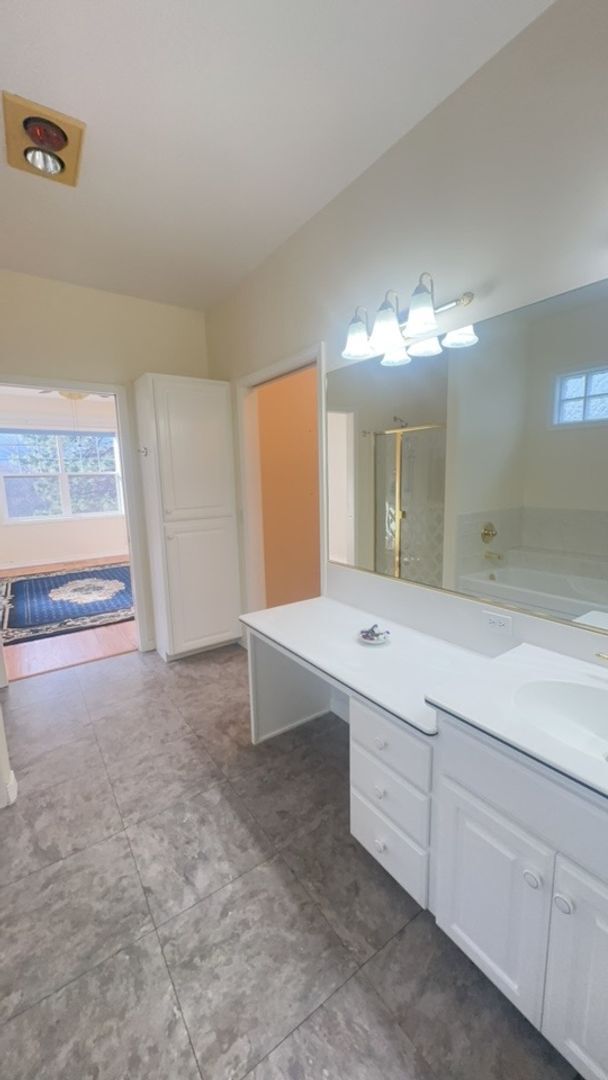 Building Photo - Beautiful 3 Bedroom home in the Mountain Meadows Community