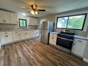 Building Photo - Complete Remodel - Beautiful 4 Bedroom Hou...