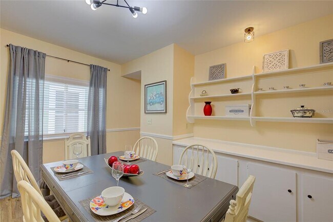 Building Photo - 501 S Magnolia Ave