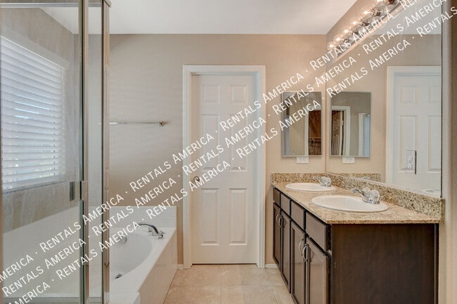 Building Photo - 7463 Earnshaw Ave