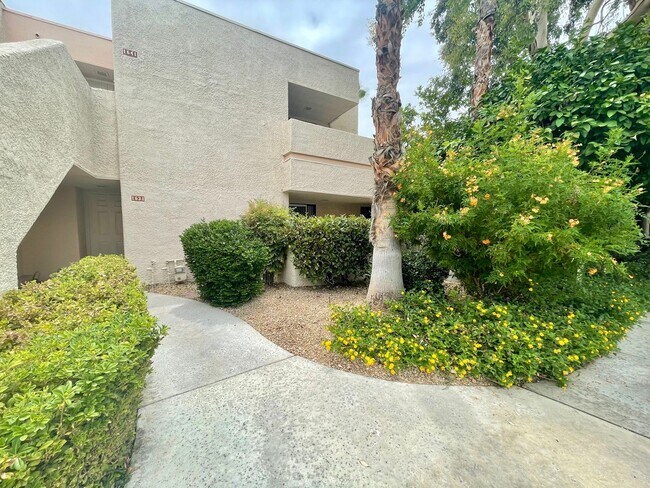 Building Photo - COMING SOON! Spacious 2 Bedroom 2 Bathroom...