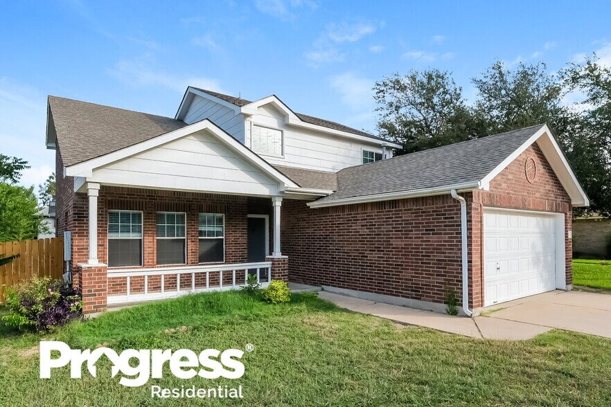 Building Photo - 16706 Shipshaw River Dr