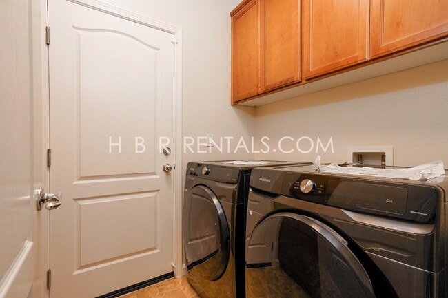 Building Photo - Wicklund Village: Charming 4-Bed Single Story Home in Mountain House Spacious Corner Lot