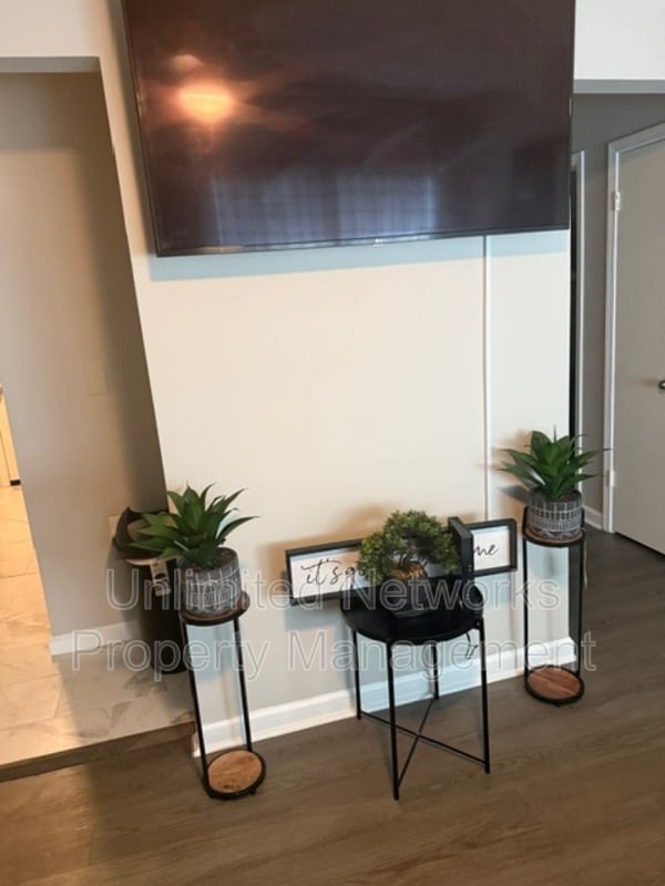 Building Photo - 151 Lawton St SW