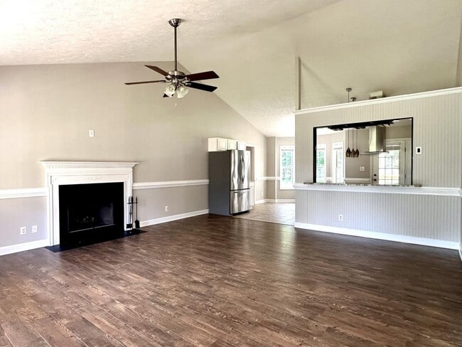 Building Photo - 124 Bayou Ct